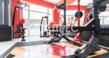 Офис Сграда/Търговски център, Варна, Левски, 671001, Снимка 1