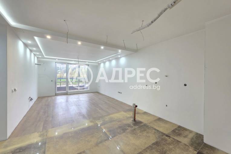 Тристаен апартамент, София, Суха река, 693002, Снимка 1