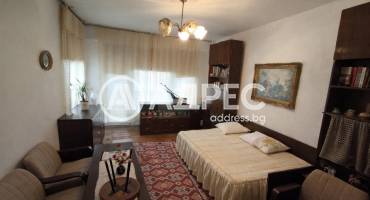 Двустаен апартамент, Разград, Орел, 689004