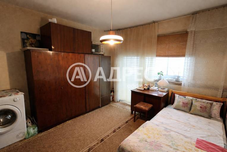 Тристаен апартамент, Разград, Орел, 689004, Снимка 2