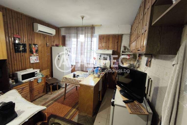 Тристаен апартамент, Разград, Орел, 689004, Снимка 3