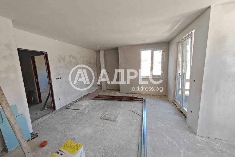 Тристаен апартамент, Банкя, Изгрев, 653005, Снимка 1