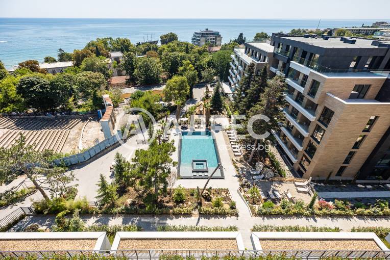 Многостаен апартамент, Варна, к.к. Св.Св. Константин и Елена, 669007, Снимка 1