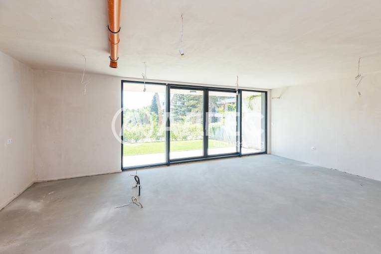 Многостаен апартамент, Варна, к.к. Св.Св. Константин и Елена, 669007, Снимка 12