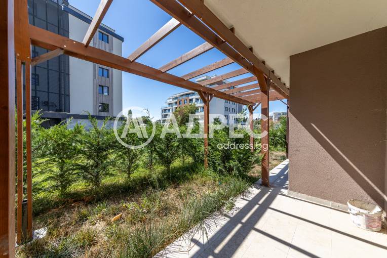 Тристаен апартамент, Варна, к.к. Св.Св. Константин и Елена, 666008, Снимка 2