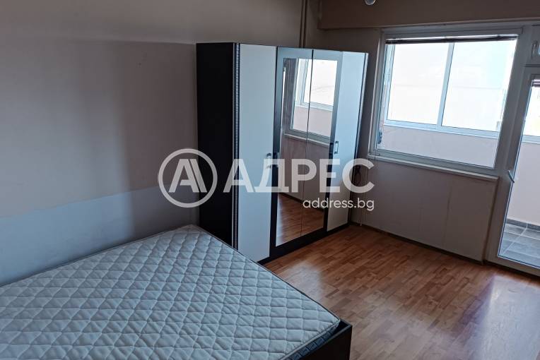 Тристаен апартамент, Разград, Орел, 687008, Снимка 3