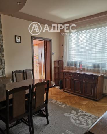 Тристаен апартамент, Добрич, Център, 478009, Снимка 1