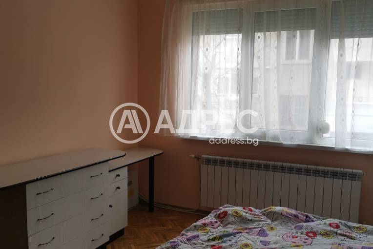 Тристаен апартамент, Добрич, Център, 478009, Снимка 12