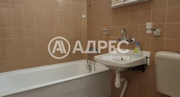 Тристаен апартамент, София, Лагера, 687009, Снимка 12