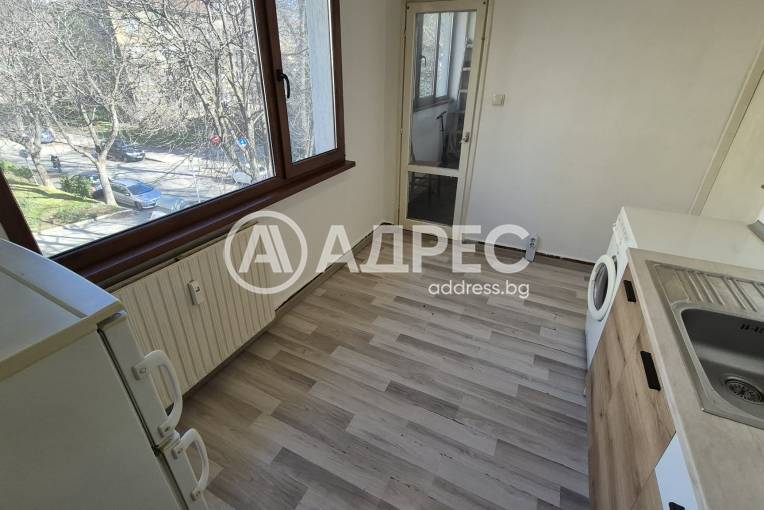 Тристаен апартамент, София, Лагера, 687009, Снимка 10