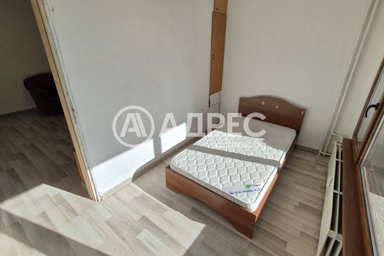 Тристаен апартамент, София, Лагера, 687009, Снимка 4