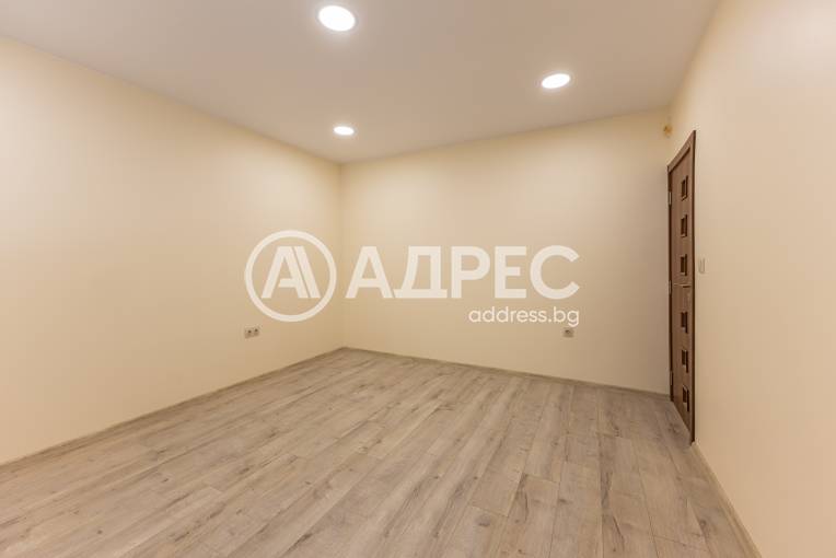 Двустаен апартамент, Варна, Идеален център, 700009, Снимка 9