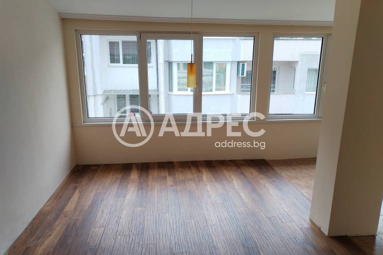 Тристаен апартамент, Варна, Спортна зала, 671011, Снимка 3