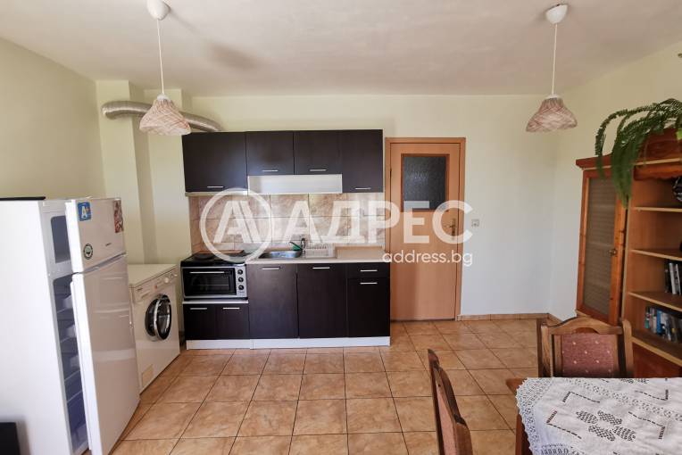 Двустаен апартамент, Варна, Колхозен пазар, 693012, Снимка 1