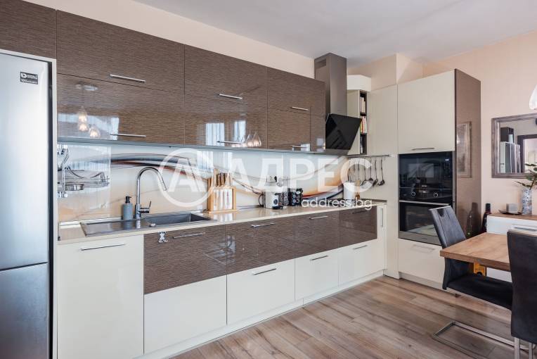 Тристаен апартамент, Варна, Гранд Мол Варна, 681014, Снимка 3