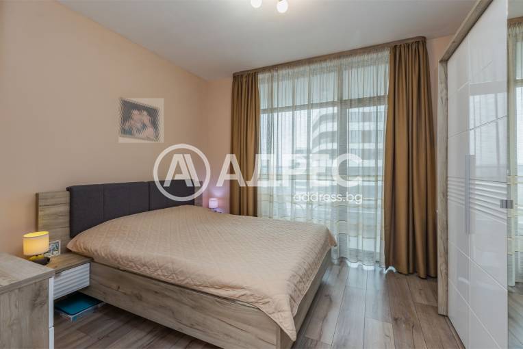 Тристаен апартамент, Варна, Гранд Мол Варна, 681014, Снимка 4