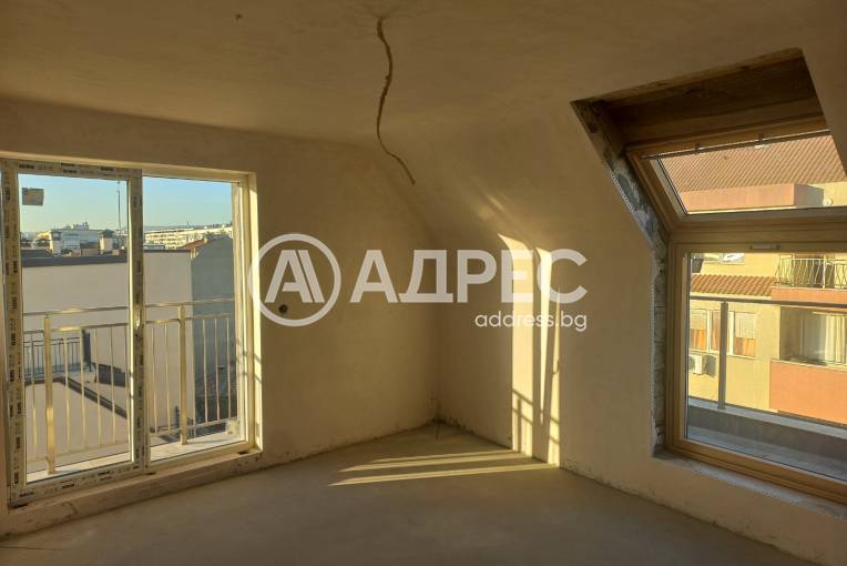 Тристаен апартамент, Варна, Колхозен пазар, 685014, Снимка 2