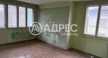 Тристаен апартамент, Плевен, Идеален център, 689014, Снимка 2