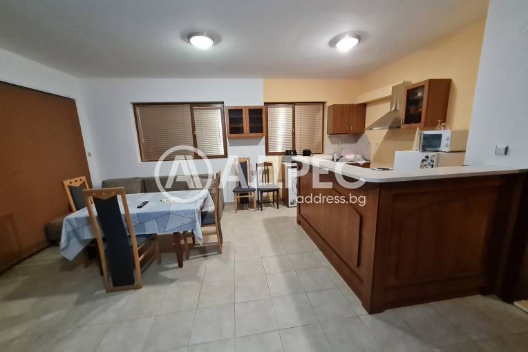 Тристаен апартамент, Варна, м-ст Свети Никола, 678015, Снимка 1