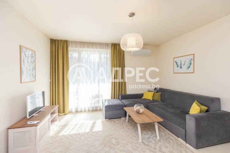Двустаен апартамент, Варна, Идеален център, 690015, Снимка 1