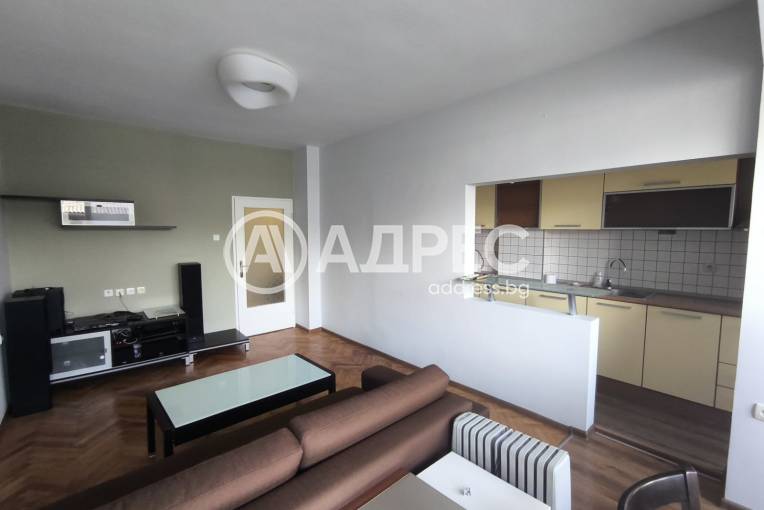 Тристаен апартамент, Разград, Център, 676018, Снимка 1