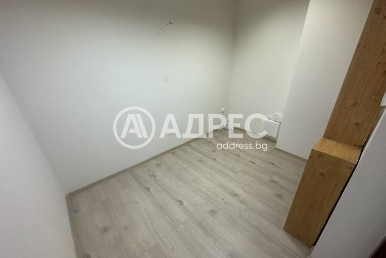 Тристаен апартамент, София, Оборище, 698018, Снимка 8