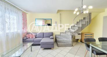 Тристаен апартамент, Варна, Червен площад, 697019, Снимка 1