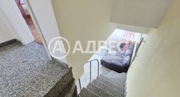 Многостаен апартамент, Варна, Червен площад, 697019, Снимка 17