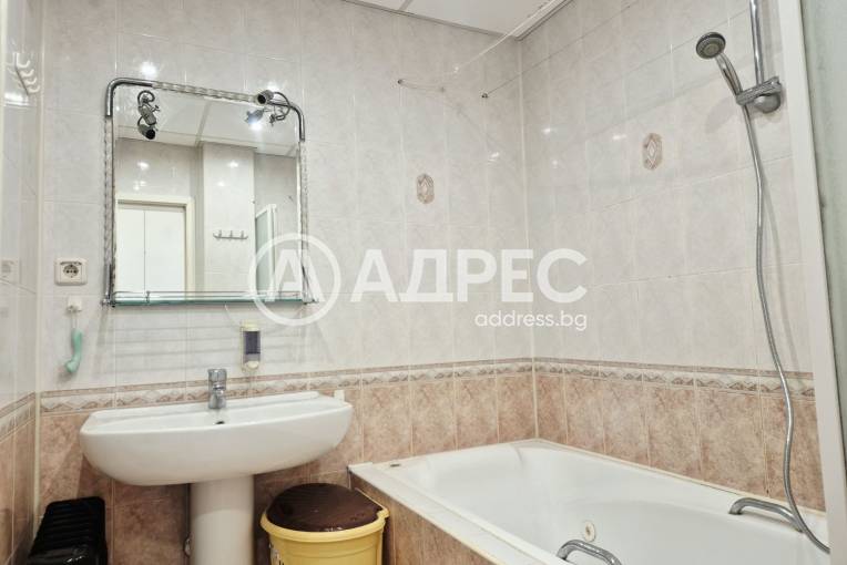 Многостаен апартамент, Варна, Червен площад, 697019, Снимка 12