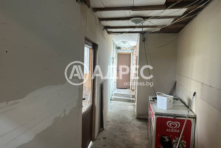 Къща/Вила, Полски извор, 682021, Снимка 9