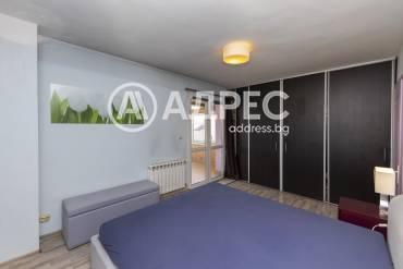 Тристаен апартамент, София, Център, 688024, Снимка 1