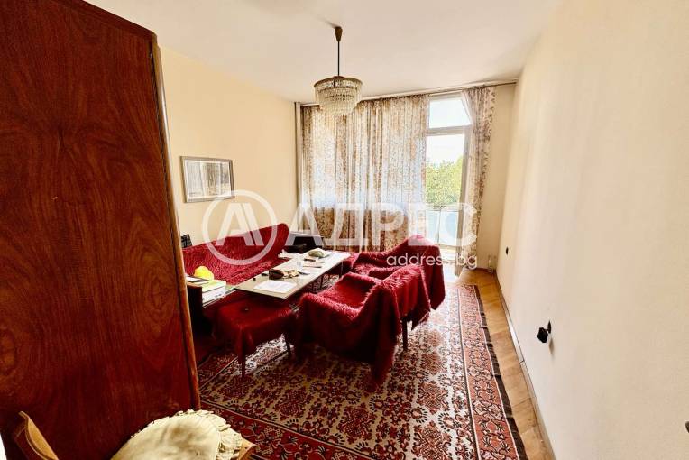 Многостаен апартамент, Казанлък, Васил Левски, 668027, Снимка 1