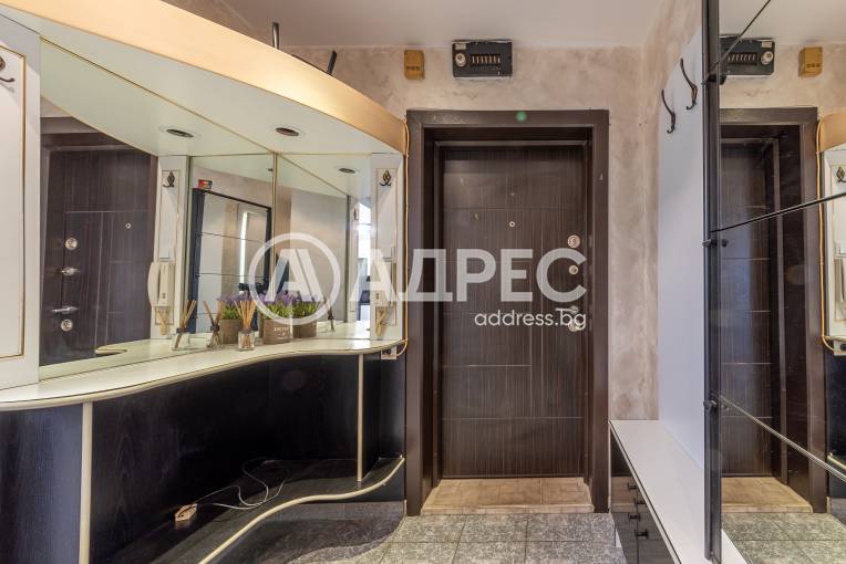 Тристаен апартамент, Варна, Окръжна болница, 681029, Снимка 14