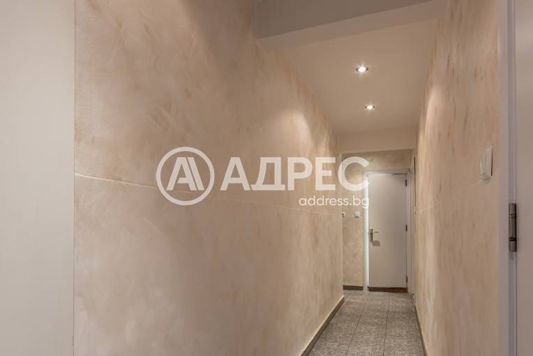 Тристаен апартамент, Варна, Окръжна болница, 681029, Снимка 15