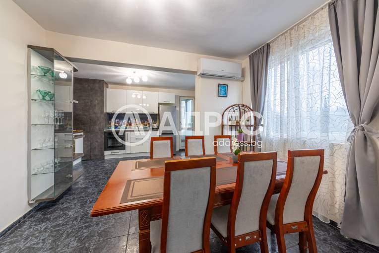 Тристаен апартамент, Варна, Окръжна болница, 681029, Снимка 8