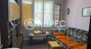 Етаж от къща, Нови пазар, 683029, Снимка 2