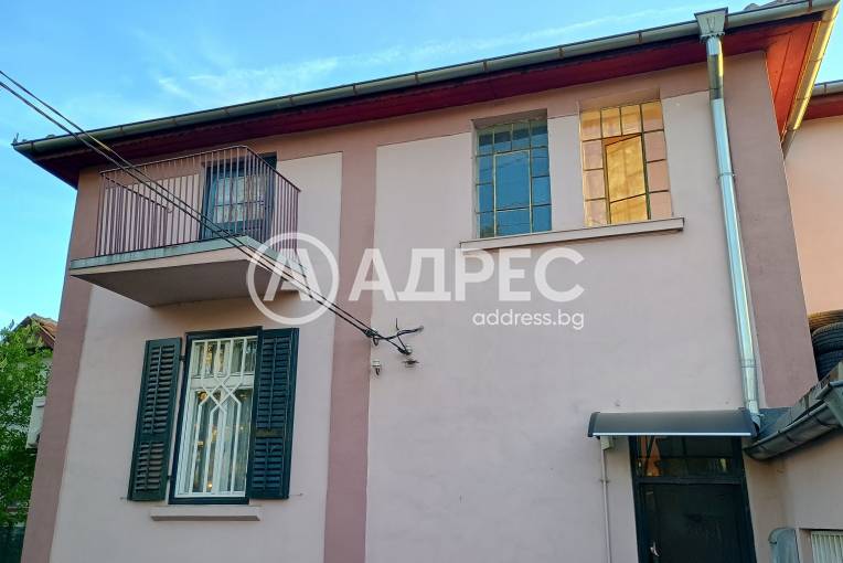 Тристаен апартамент, София, Карпузица, 693029, Снимка 1