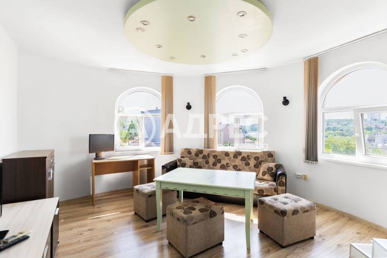 Двустаен апартамент, Плевен, Център, 661031, Снимка 1