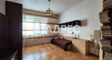 Тристаен апартамент, Русе, Идеален център, 676031, Снимка 2