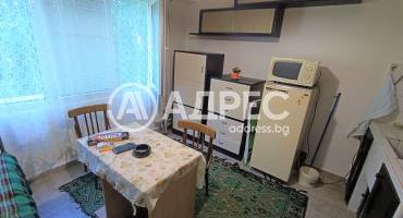 Гарсониера, Разград, Добровски, 659032, Снимка 3