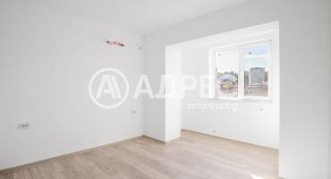 Тристаен апартамент, Плевен, Идеален център, 673034, Снимка 1