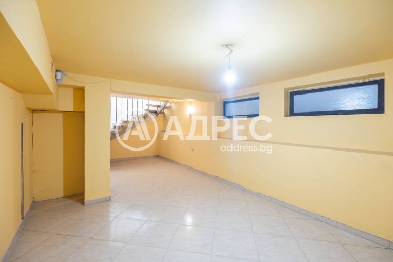 Офис, Варна, Червен площад, 650037, Снимка 16