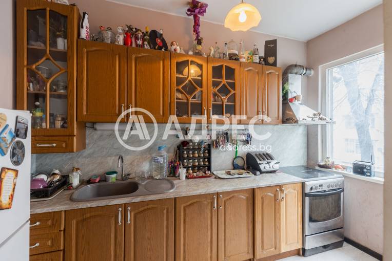 Тристаен апартамент, Варна, Окръжна болница, 679038, Снимка 2