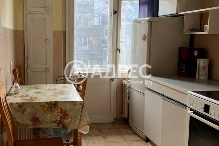 Тристаен апартамент, София, Яворов, 681038, Снимка 4
