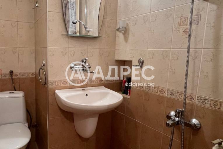 Тристаен апартамент, София, Яворов, 681038, Снимка 5