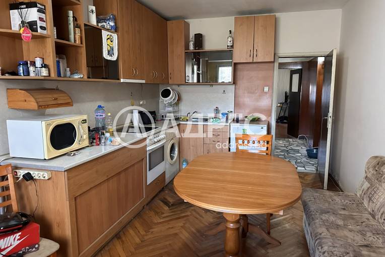 Тристаен апартамент, Плевен, Градска част, 643039, Снимка 1