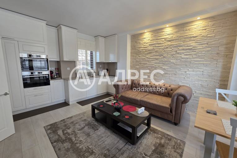 Двустаен апартамент, Пловдив, Център, 688040, Снимка 1