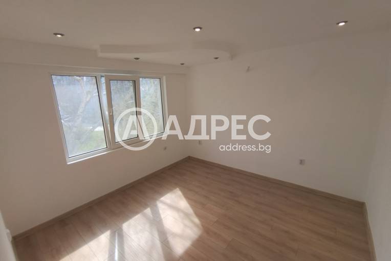 Тристаен апартамент, Варна, Владислав Варненчик, 692040, Снимка 2