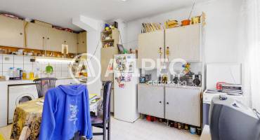 Тристаен апартамент, Плевен, Идеален център, 670042, Снимка 2