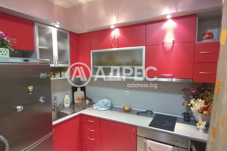 Двустаен апартамент, София, Яворов, 676042, Снимка 1